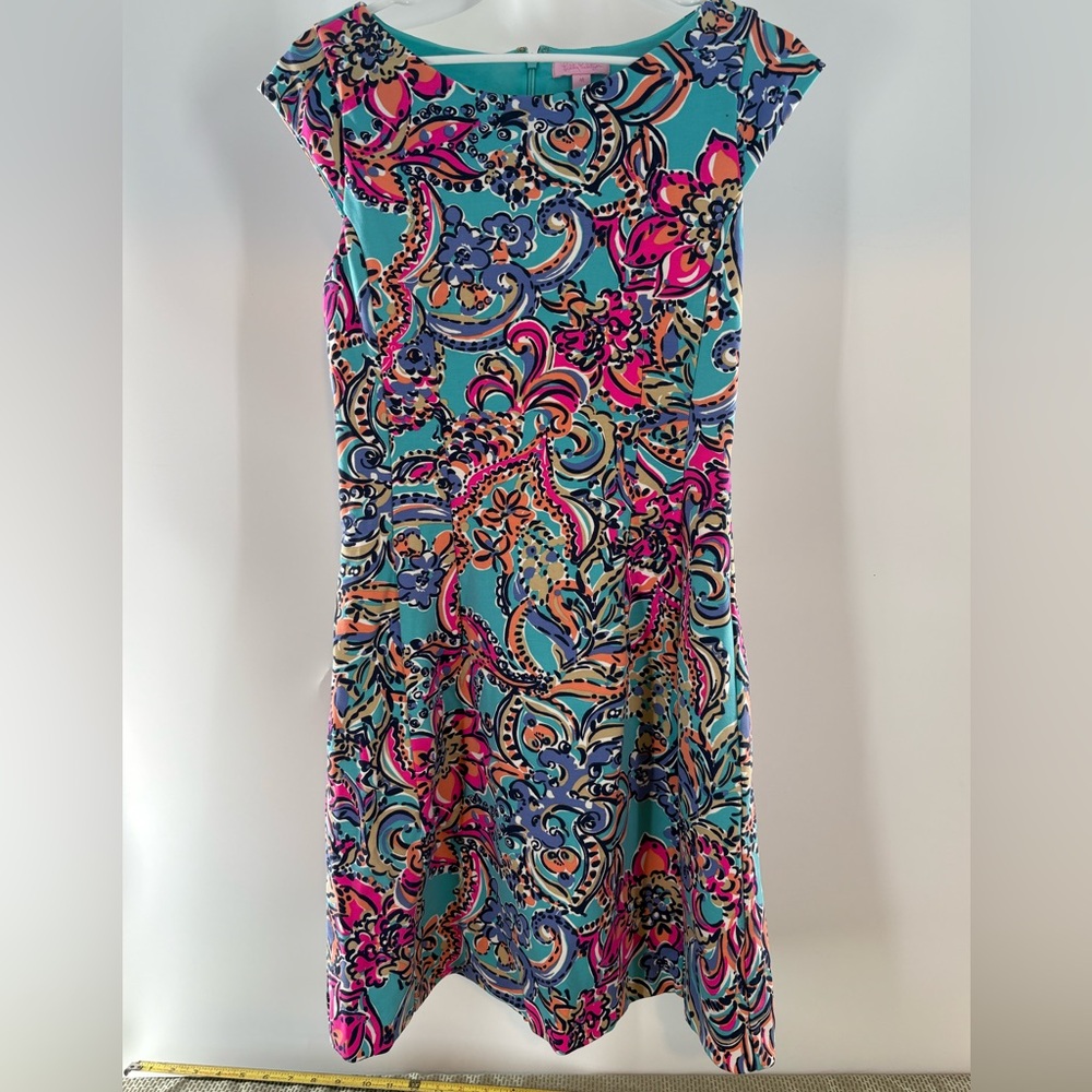 Lilly Pulitzer Briella Cap Sleeve Dress “Bait and Switch" Print EUC Size M